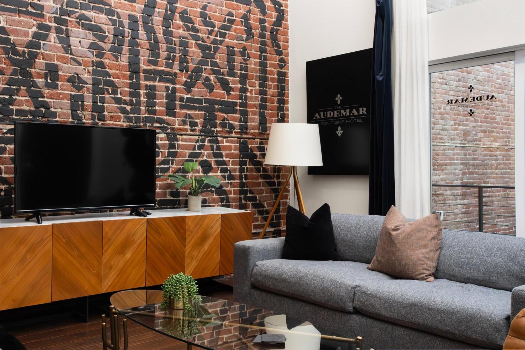 Audemar Boutique Hotel And Apartment Homes — Photos 1